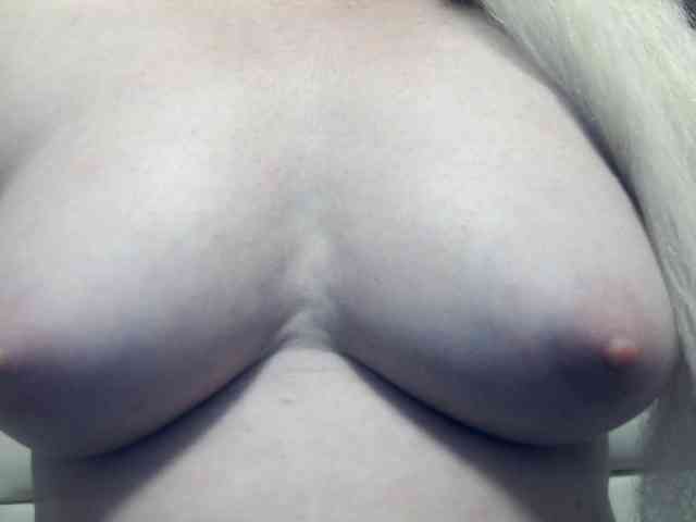 Lilia103 webcam