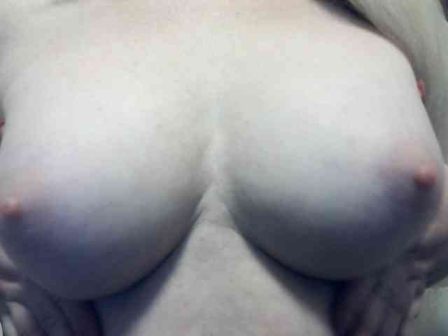 Lilia103 webcam