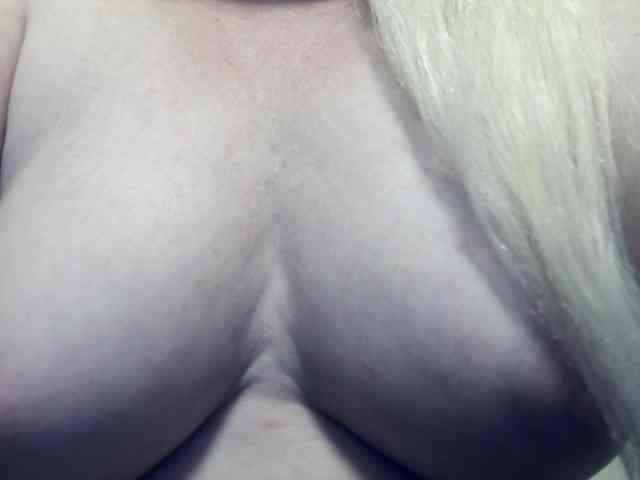 Lilia103 webcam