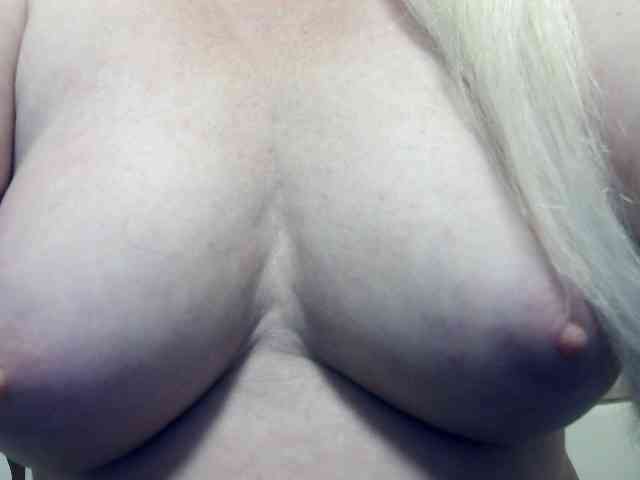 Lilia103 webcam