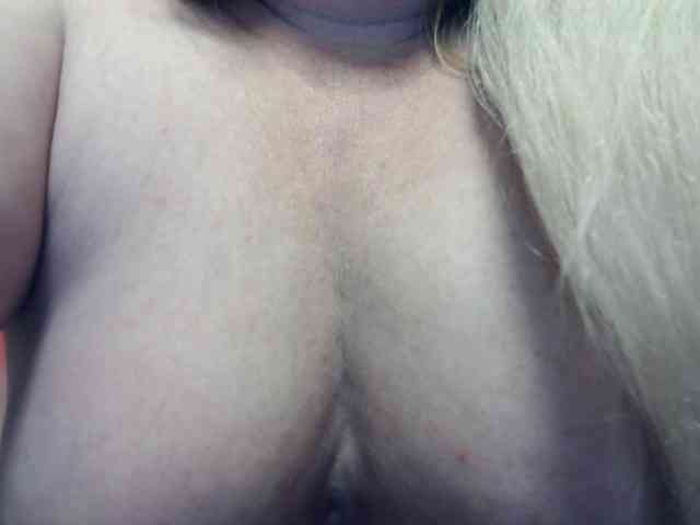 Lilia103 webcam