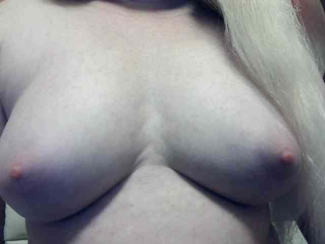 Lilia103 webcam