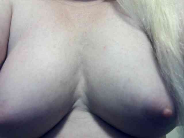 Lilia103 webcam
