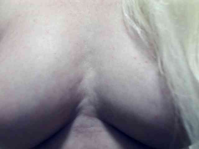 Lilia103 webcam