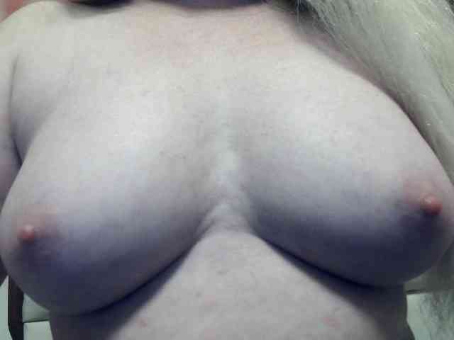 Lilia103 webcam