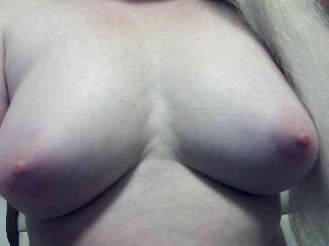 Lilia103 webcam