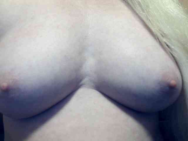 Lilia103 webcam
