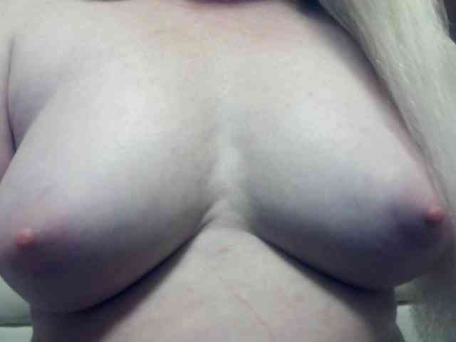Lilia103 webcam