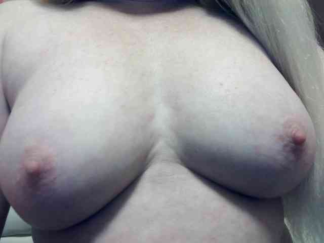 Lilia103 webcam