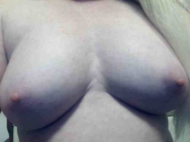 Lilia103 webcam