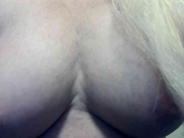 Lilia103 webcam