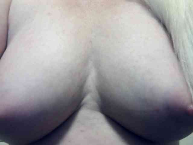 Lilia103 webcam