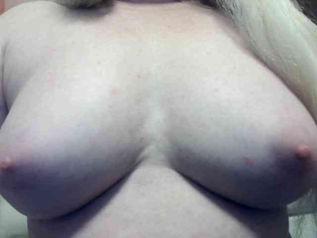 Lilia103 webcam