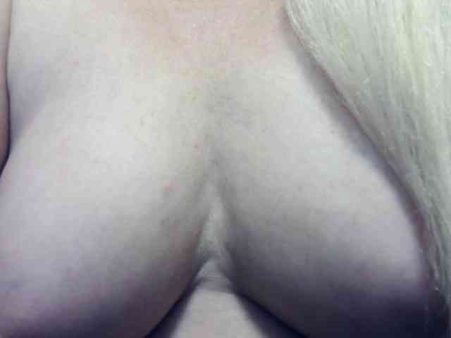 Lilia103 webcam
