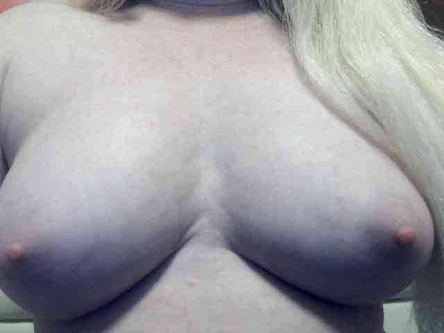 Lilia103 webcam