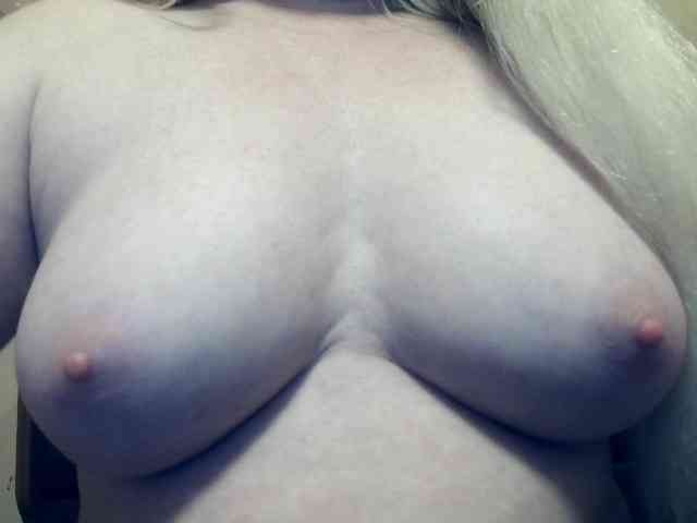 Lilia103 webcam
