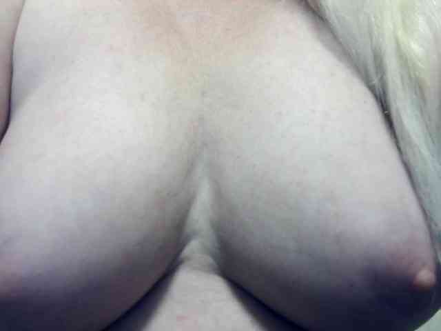 Lilia103 webcam