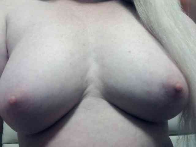 Lilia103 webcam