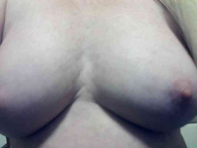 Lilia103 webcam