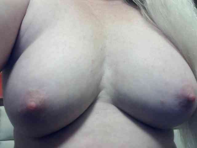 Lilia103 webcam