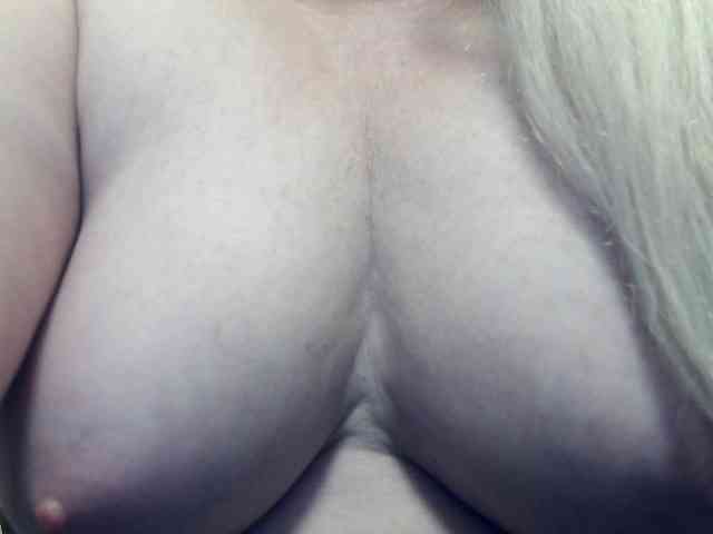 Lilia103 webcam