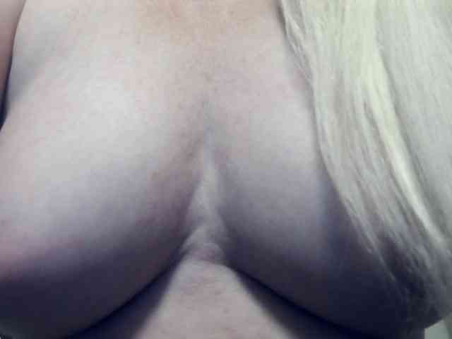 Lilia103 webcam