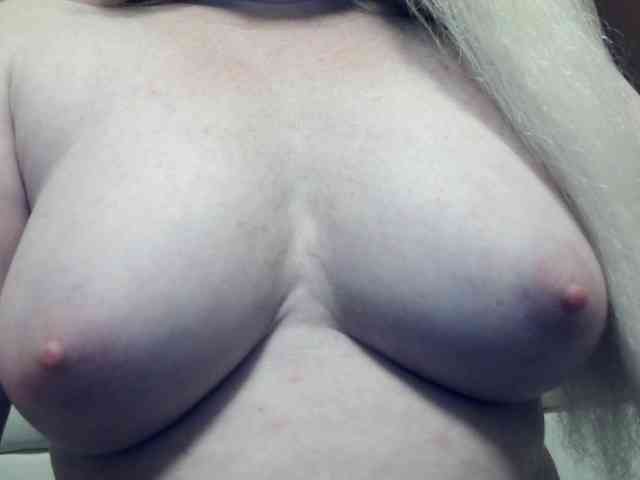 Lilia103 webcam