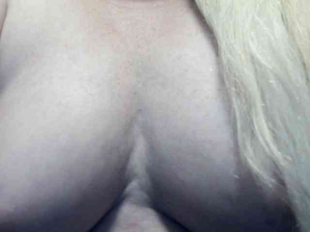 Lilia103 webcam