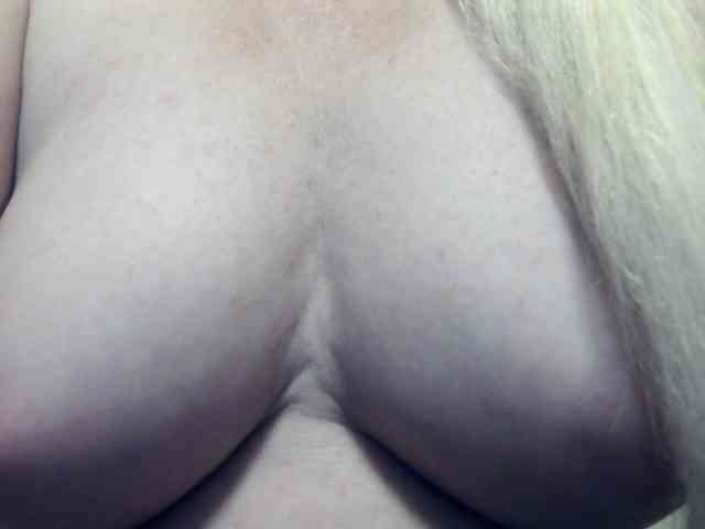 Lilia103 webcam