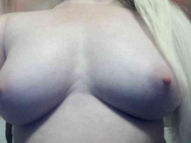 Lilia103 webcam