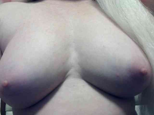 Lilia103 webcam