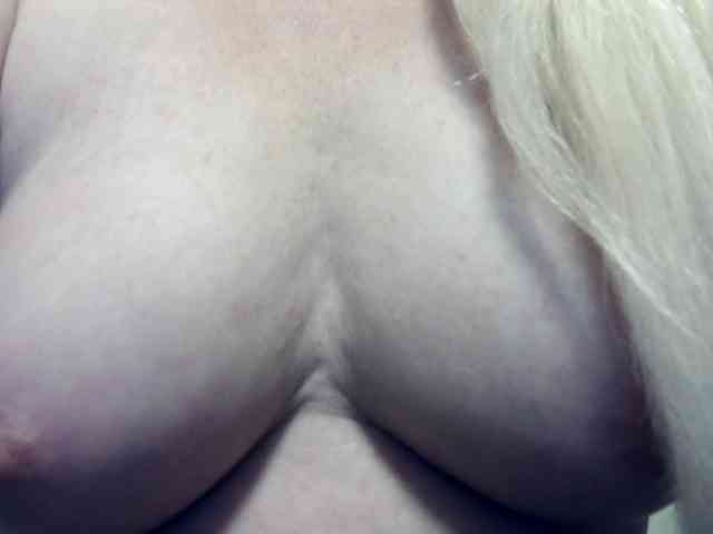 Lilia103 webcam