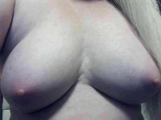 Lilia103 webcam