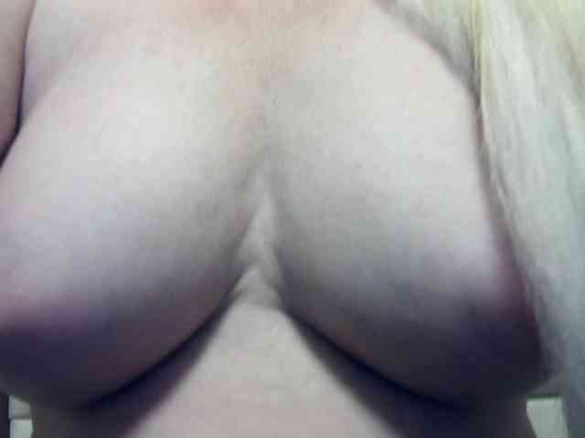 Lilia103 webcam