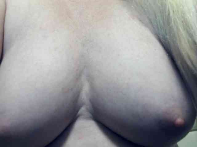 Lilia103 webcam