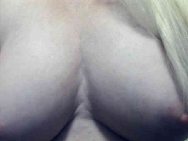 Lilia103 webcam