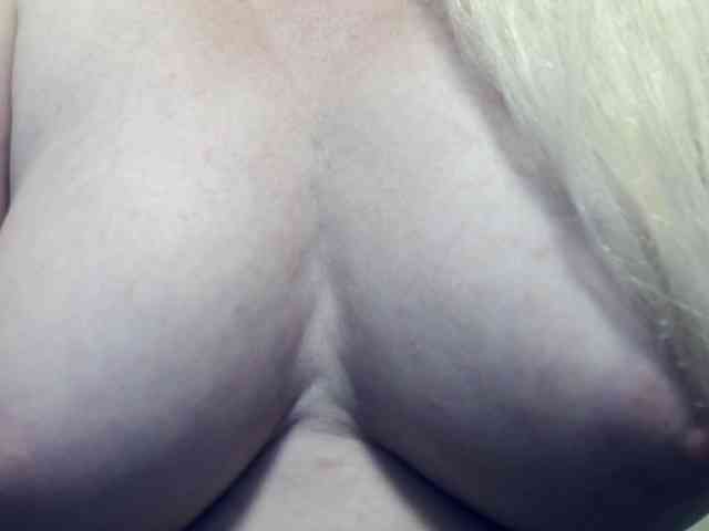 Lilia103 webcam