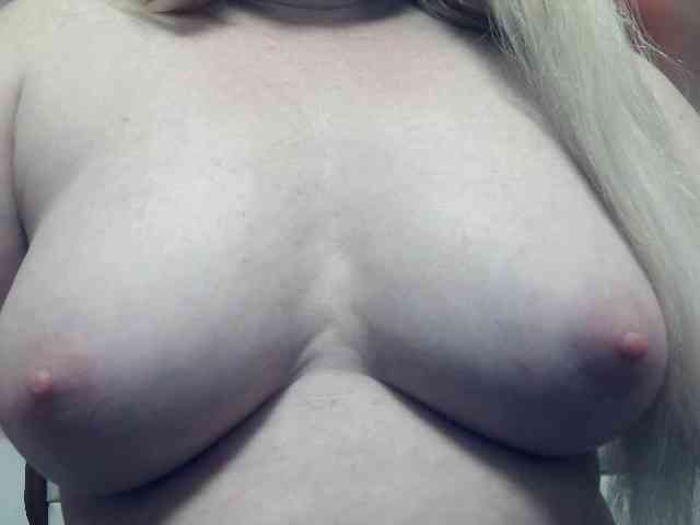 Lilia103 webcam
