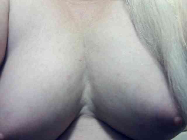 Lilia103 webcam