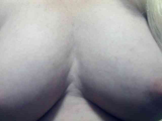 Lilia103 webcam