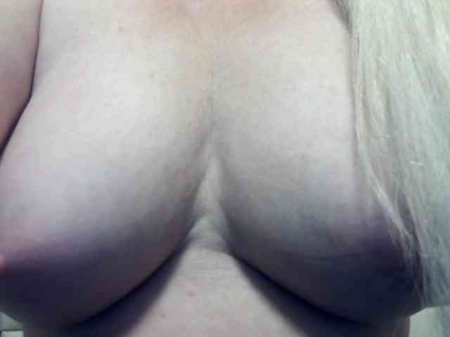 Lilia103 webcam
