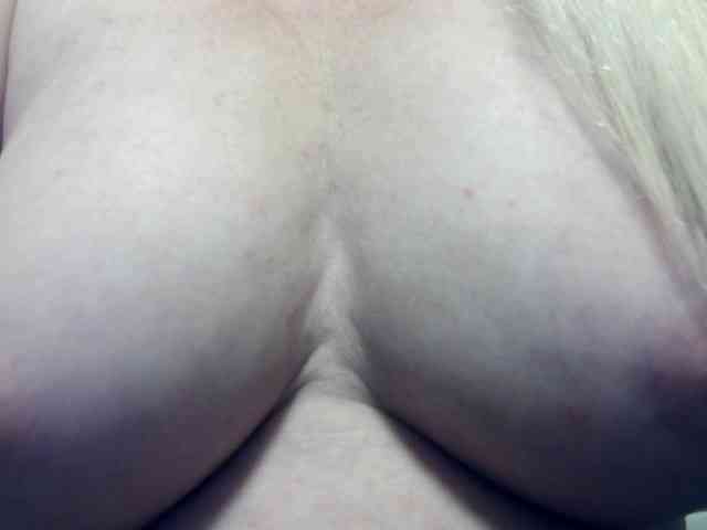 Lilia103 webcam