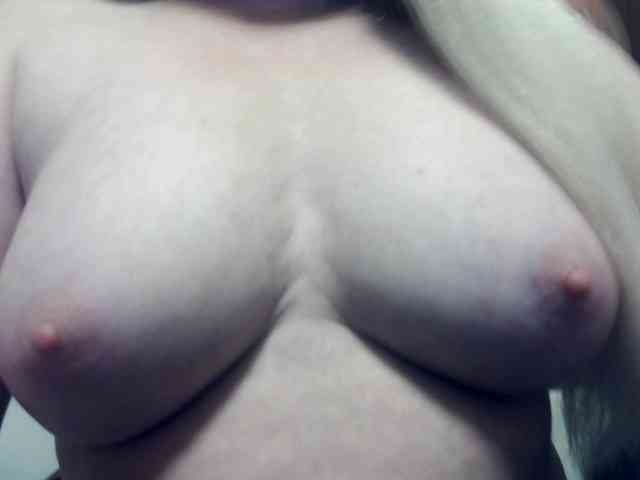 Lilia103 webcam