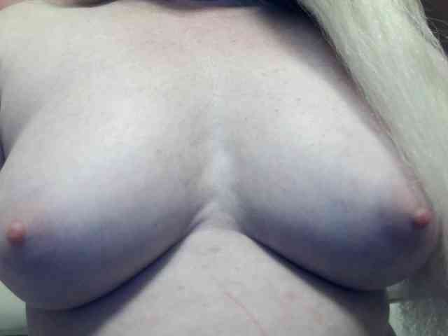 Lilia103 webcam