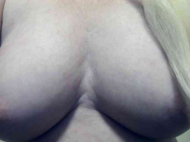 Lilia103 webcam