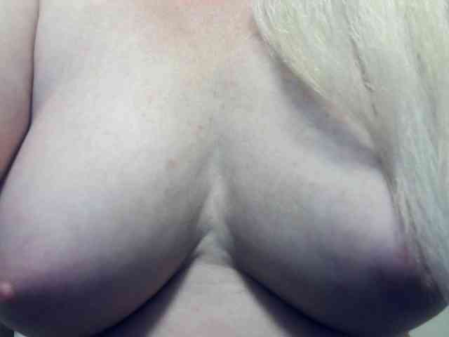 Lilia103 webcam
