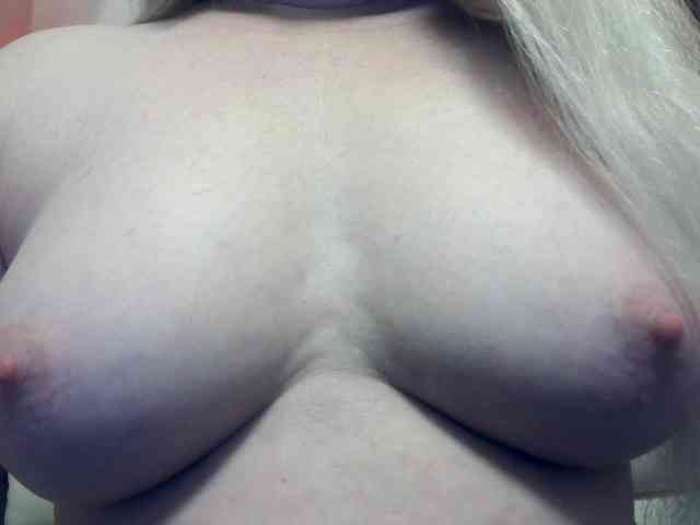 Lilia103 webcam
