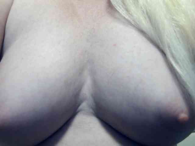 Lilia103 webcam