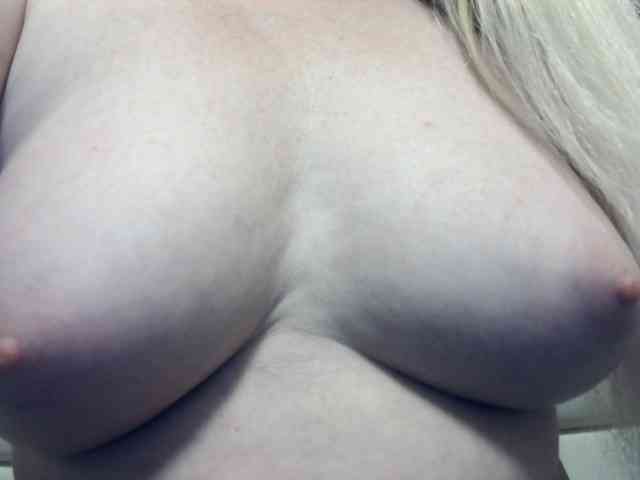 Lilia103 webcam
