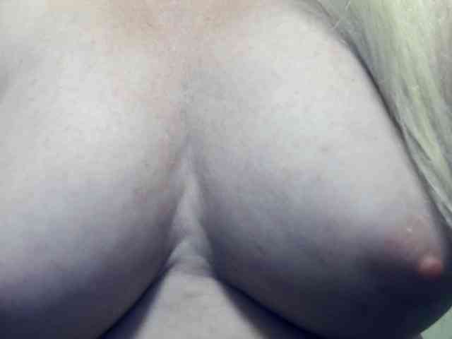 Lilia103 webcam